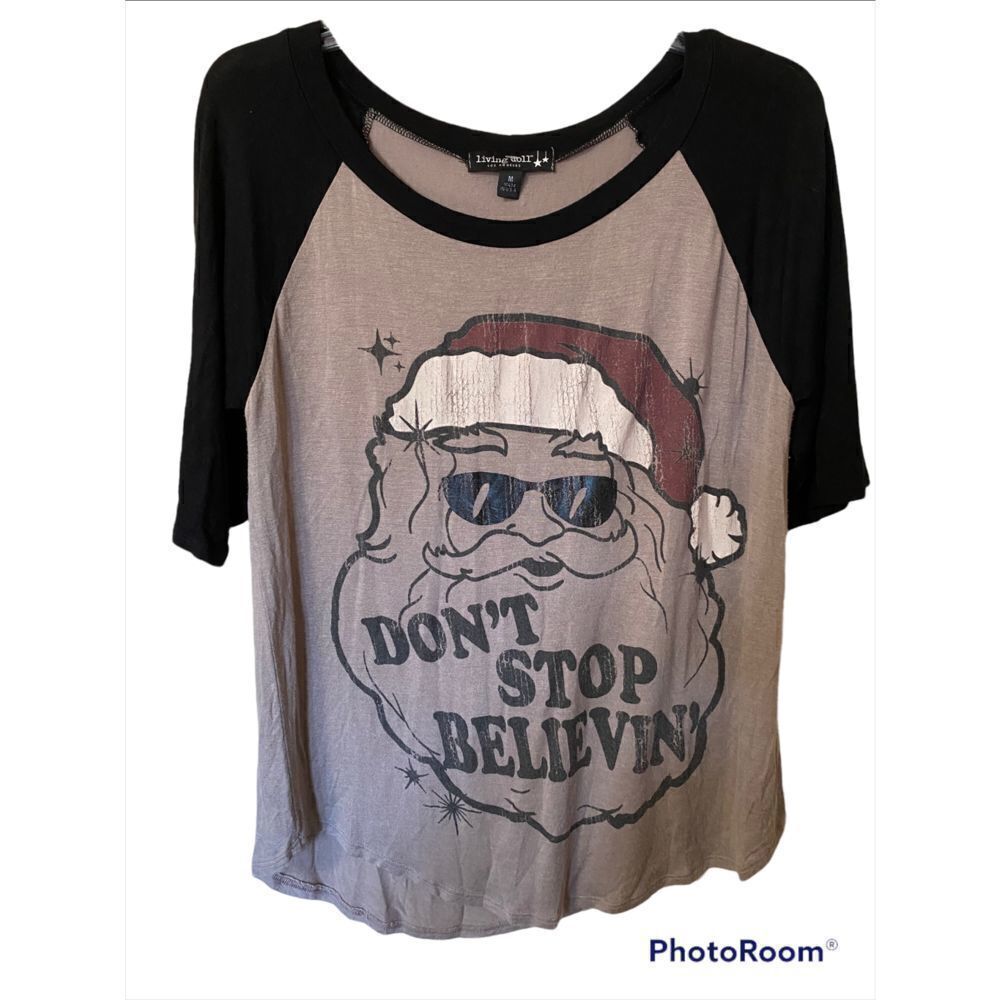 Vintage Distressed Don’t Stop Belivin Santa Tee/Top